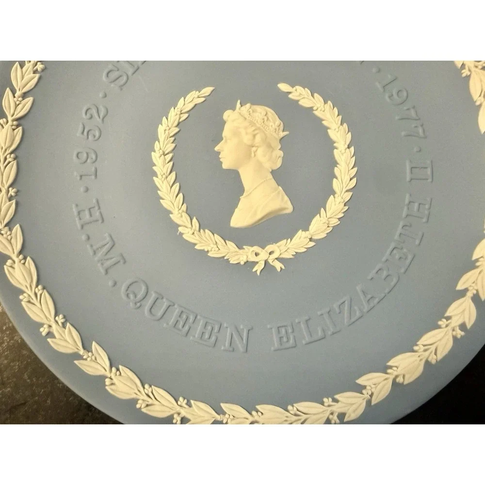 Wedgwood Jasperware Blue Lot Silver Jubilee Plate Wedding Plate & Vase England